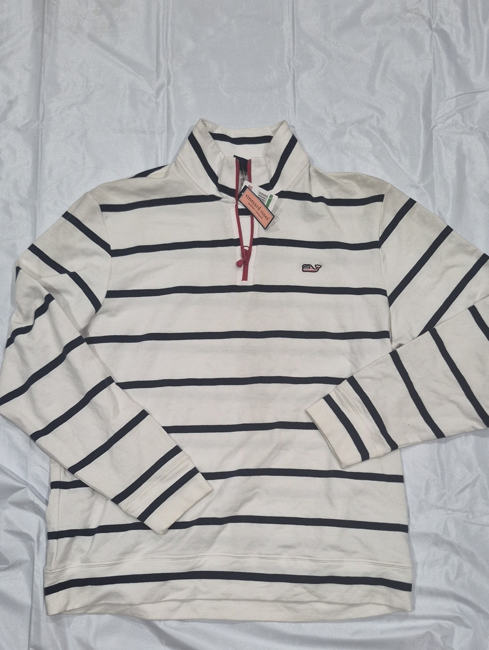 NWT VINEYARD VINES PULLOVER LG American